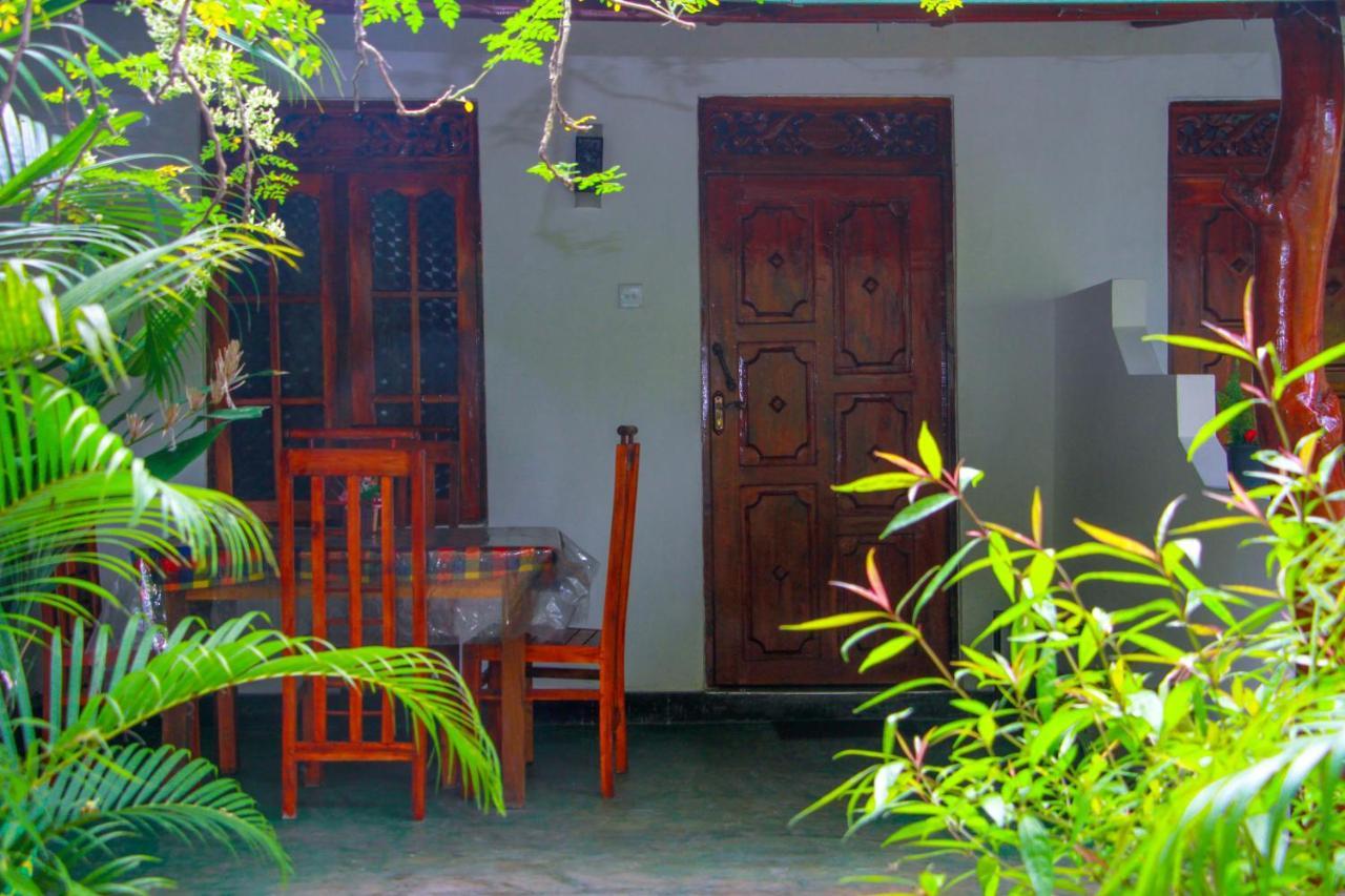 Sun Flower Homestay Sigiriya Exterior photo